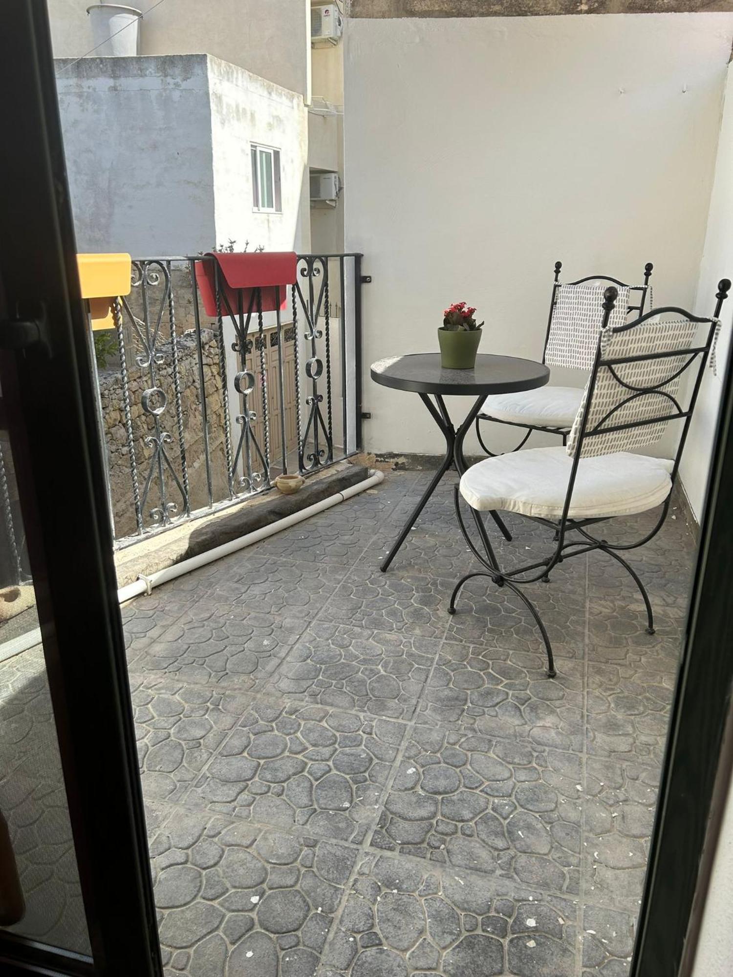 Maleth House Hotel Naxxar Bagian luar foto